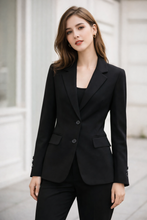 Load image into Gallery viewer, Sporty chic jacket
