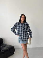 Load image into Gallery viewer, women's shirt
