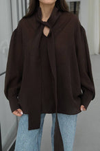 Load image into Gallery viewer, Women's shirt
