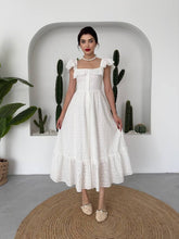 Load image into Gallery viewer, dress

