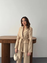 Load image into Gallery viewer, Women's formal suit
