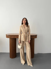 Load image into Gallery viewer, Women's formal suit
