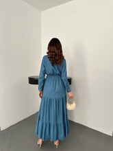 Load image into Gallery viewer, long dress
